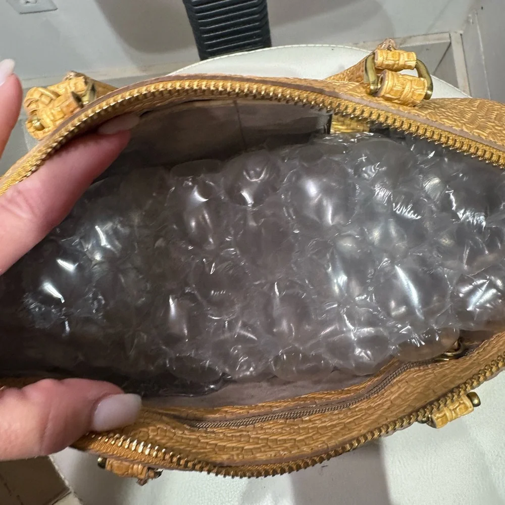 Brahmin vintage Claire Woven Tan Satchel - Picture 3 of 4